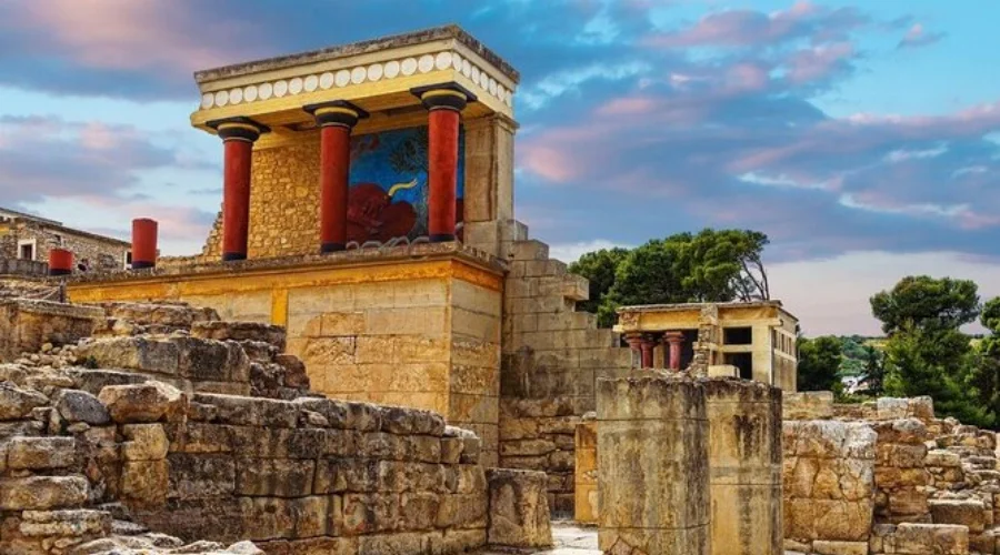 Visit the Palace of Knossos