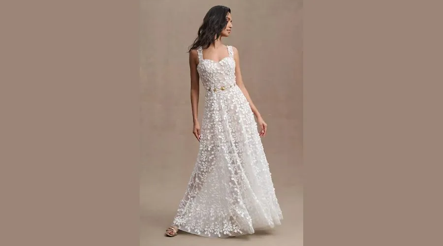 Dress The Population Anabel sweetheart embroidered gown