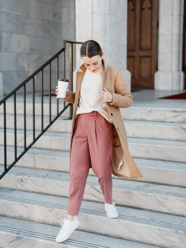 The Ultimate Guide to Styling Cropped Pants: Tips and Tricks