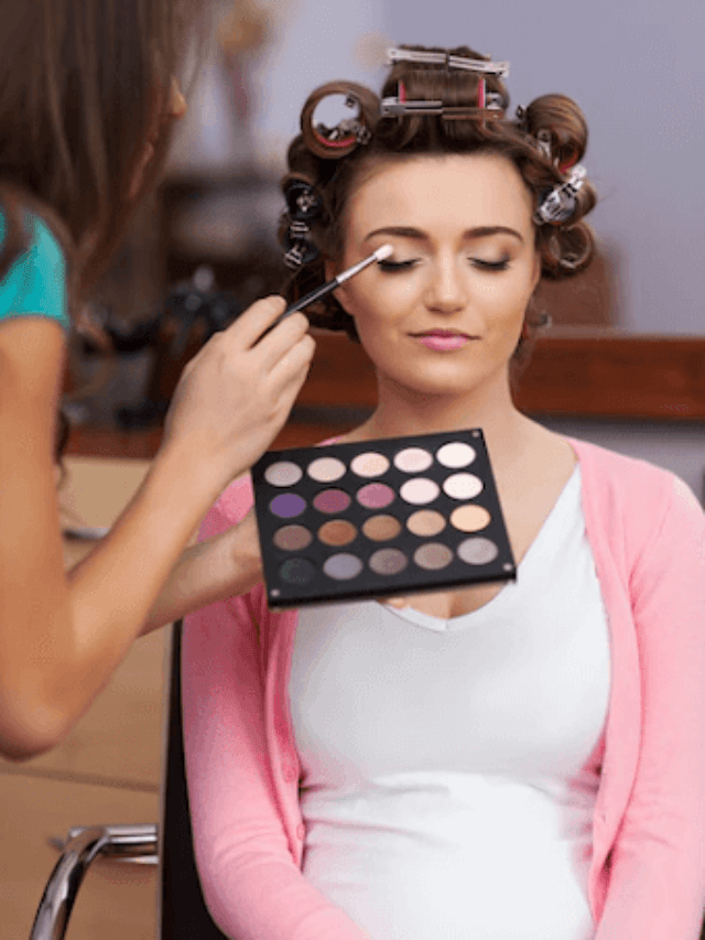 Mastering Eyeshadow Application: A Pro’s Guide to Perfect Eyes