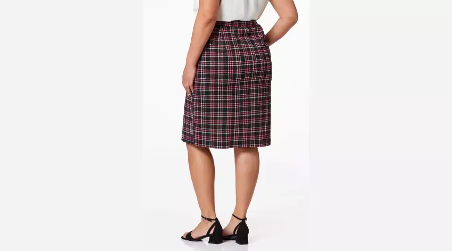 Plus Size Plaid Pencil Skirt ($28.99)