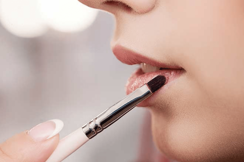 lip brush