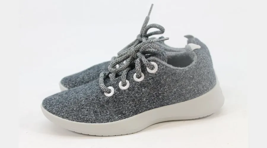 Female joggers shoes