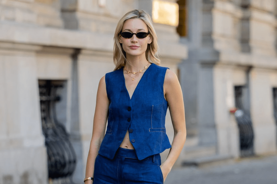 women's sleeveless jacket