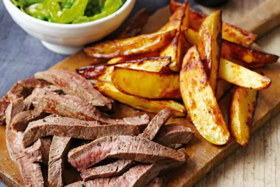 Steak and chips' nutritional value