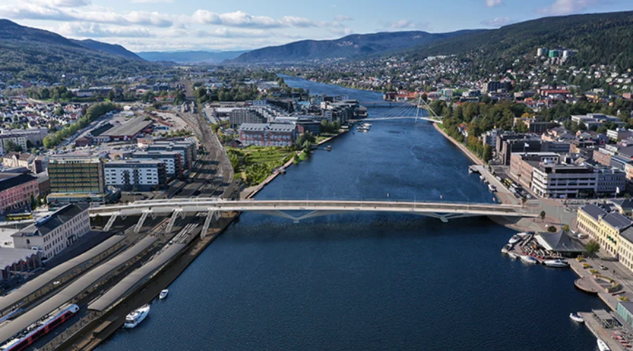 Go to Drammen Canal and the City Centre