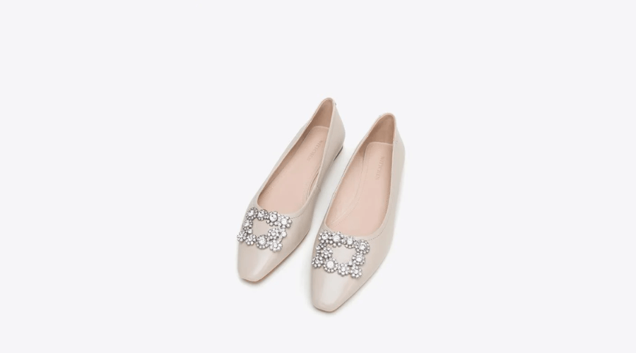 Leather ballerinas with shiny buckle