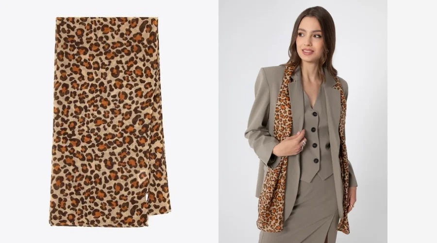 Scarf in a Small Leopard Pattern Beige and Brown