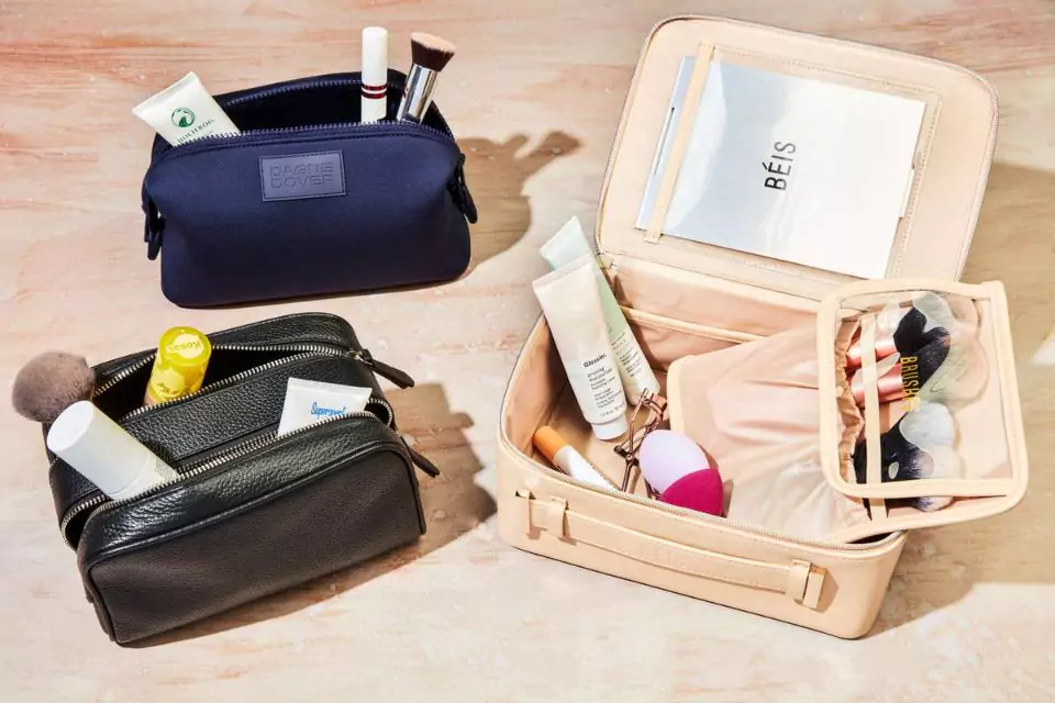 Cosmetic travel bags