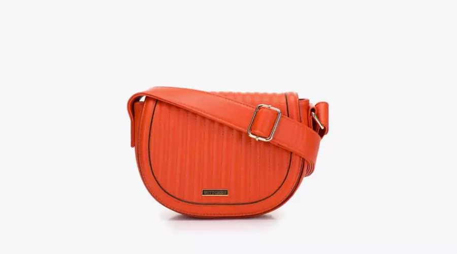 Women’s Saddle Bag with Vertical Quilting