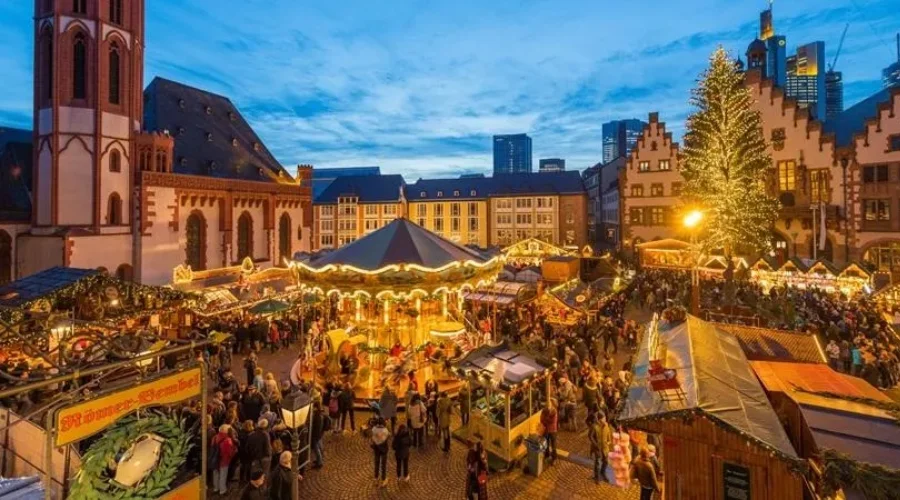 Höchst Castle Square Christmas Market