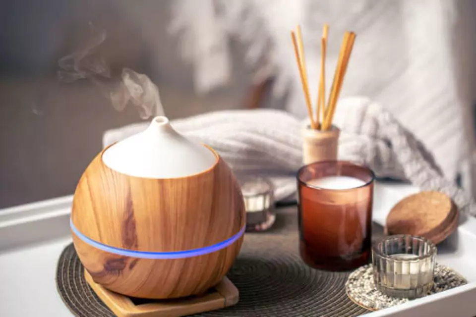 Electric essential oil diffuser