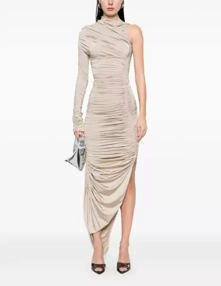 Best Designer Dresses for Every Body Shape in 2025: Flattering Luxury For All