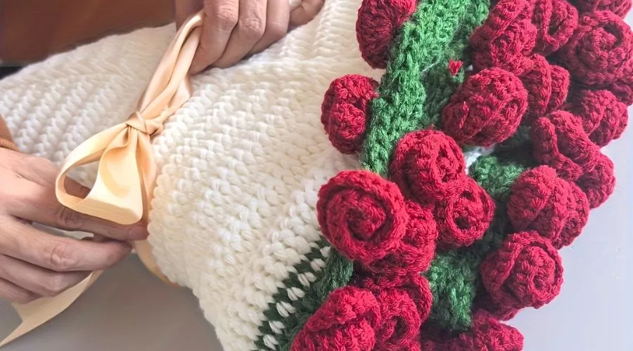 Crochet Flower Blanket & Hand Rose Throw Blanket Set