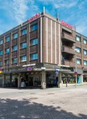 Ensiluokkainen ruokailukokemus 3_converted