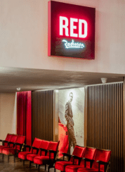 Radisson RED London Heathrow (2)