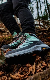 lightweight-low-trekking-shoe-wo