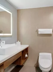 Hotels near Universal Studios Hollywood | Frontceleb