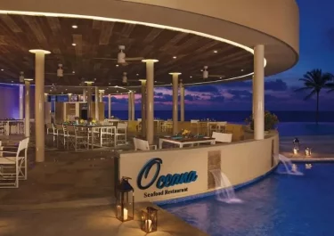Adults-only resorts Mexico | Frontceleb