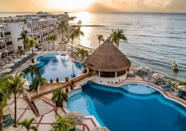 Adults-only resorts Mexico | Frontceleb