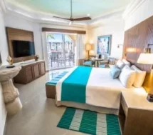Adults-only resorts Mexico | Frontceleb